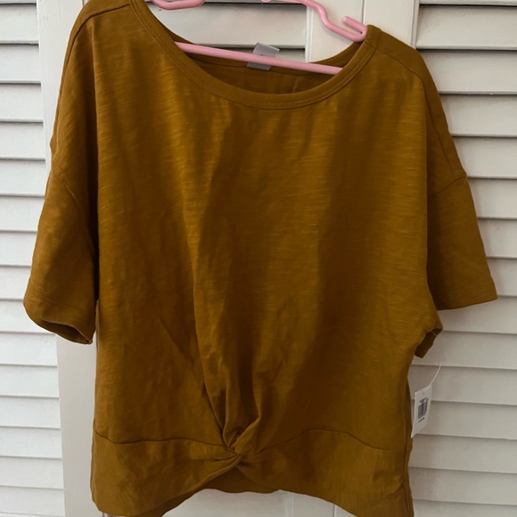 Girl's Old Navy NWT Mustard Knot Front Top - Picture 1 of 4